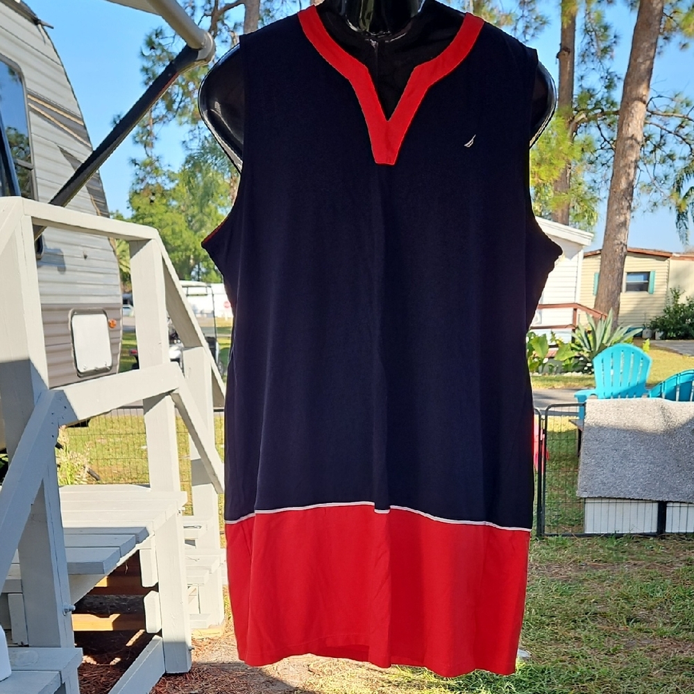 Nautica Black and Red V-Neck Midi Size XXL